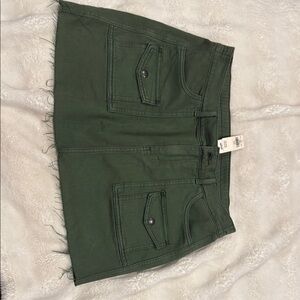 Aerie Women's army Green Skirt